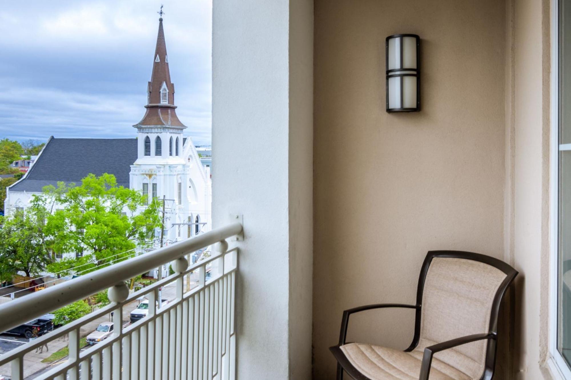 Courtyard By Marriott Charleston Historic District Hotel Exterior photo